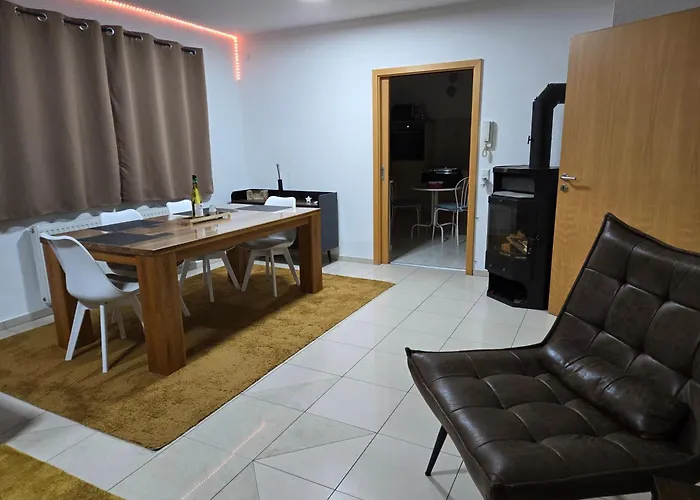 3 Nähe Schweiz Mit Terrasse Und Garten Hilzingen