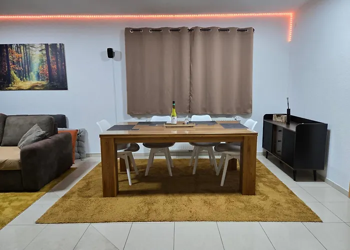 3 Nähe Schweiz Mit Terrasse Und Garten * Hilzingen